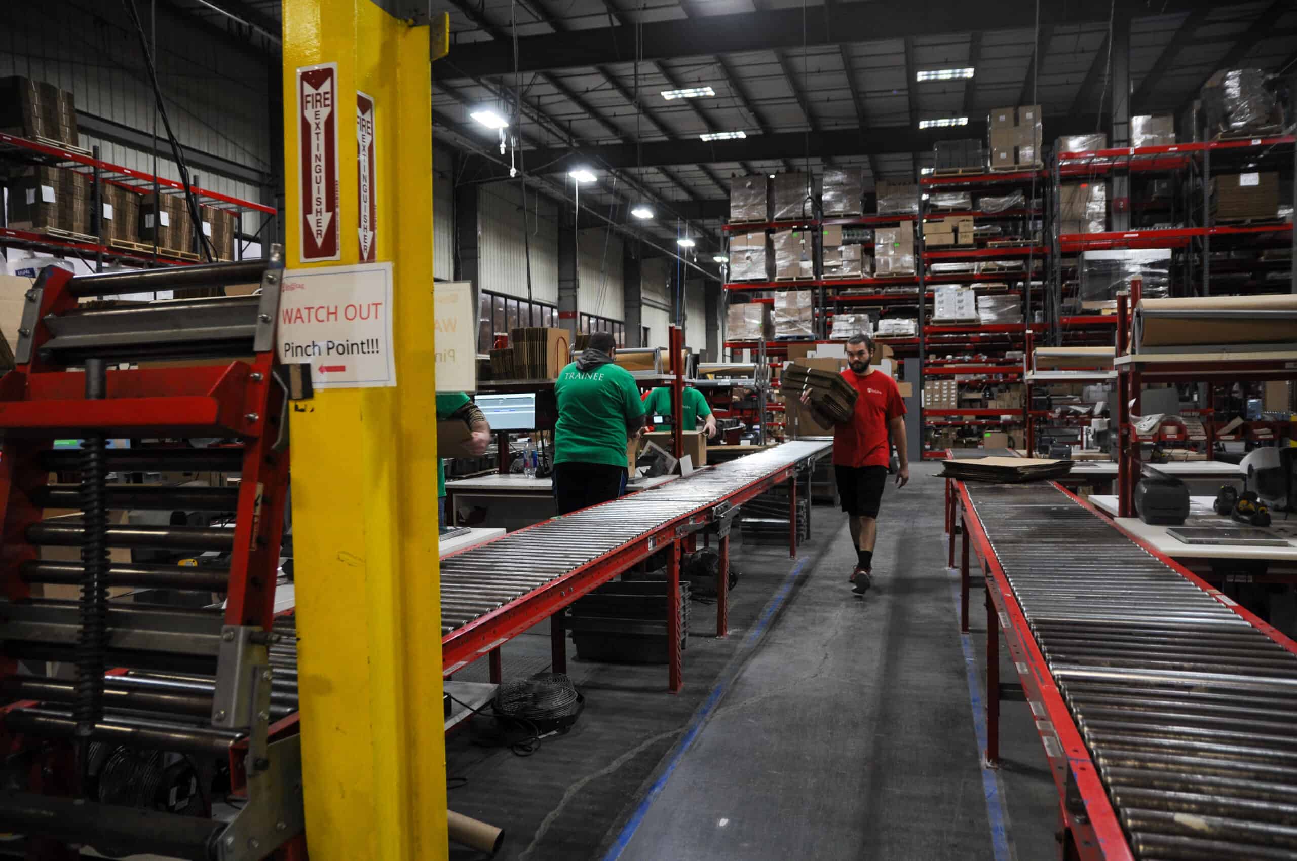 which-online-businesses-benefit-from-the-use-of-a-fulfillment-center