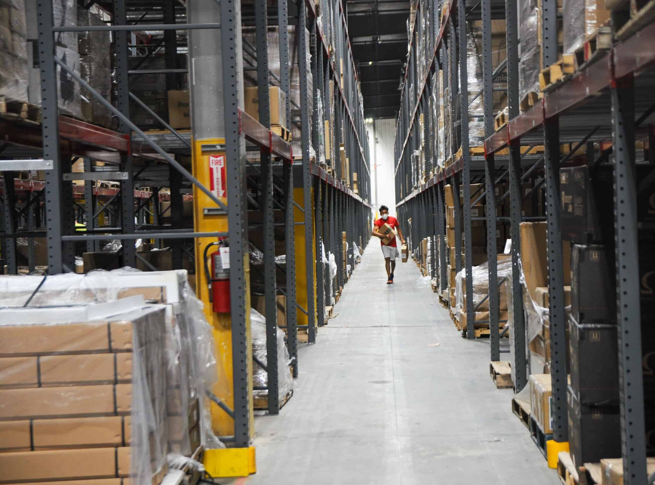 How Does  Fulfilment Warehouse Strategy Work?