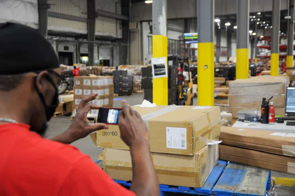 holiday returns warehouse services